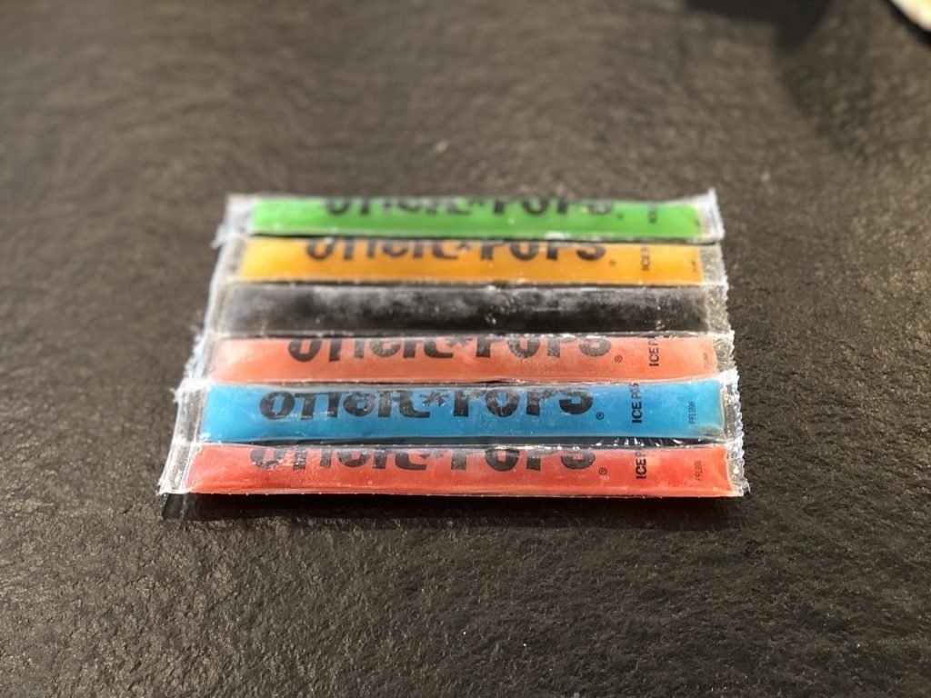 Teaching Kids Self Control with Otter Pops. How can we teach our kids self-control? #parentingtips #parentinghacks #effectiveparenting #parenting