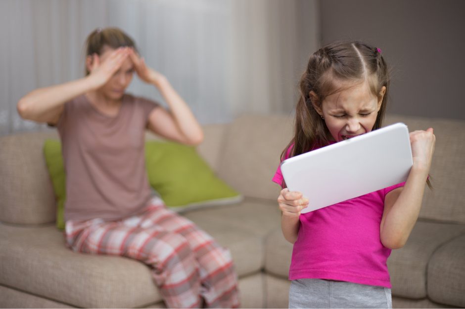 Screen Time Addiction in Your Child: How To Tell